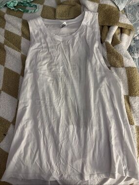 Victoria's Secret White Sleeveless Tank Top